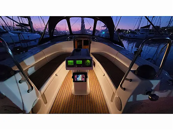 Bavaria 40 - External image